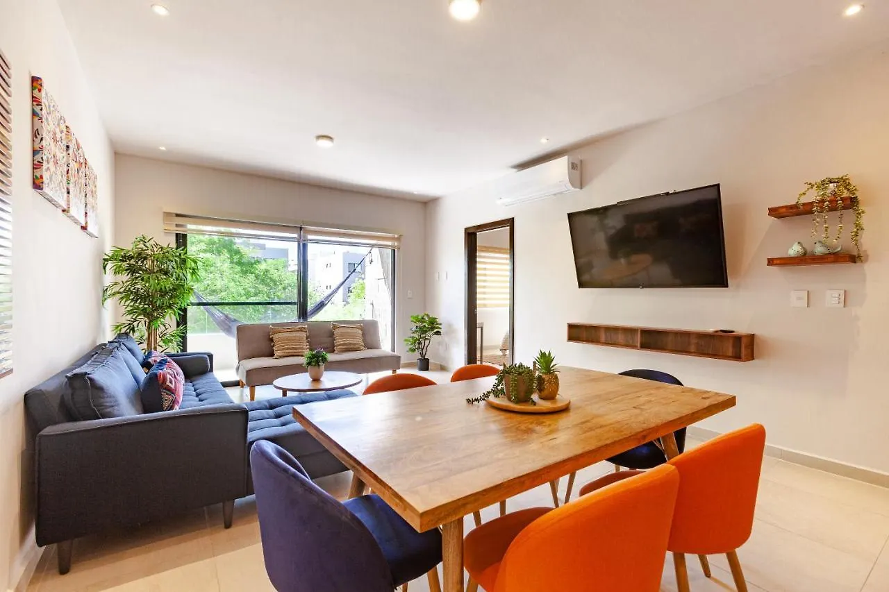 Apartment Brand New! 10Min To Beach Wifi 200Mb Gym Pool Playa del Carmen